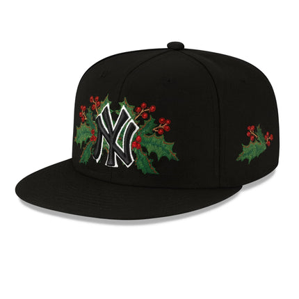 NY Yankees Holly Christmas 2025 Hat1